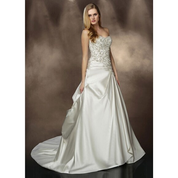 Impression Bridal Wedding Dress 10193 - Picture 1 of 9